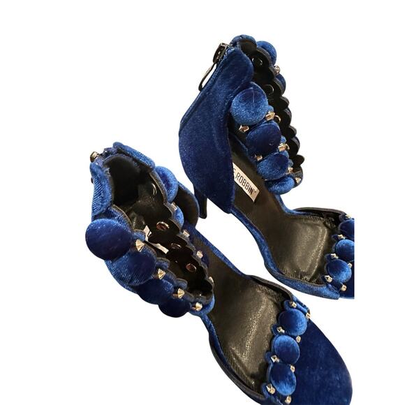 Cape Robbin Blue Velvet Pom Pom Sandals Size 8.5 - Picture 6 of 9